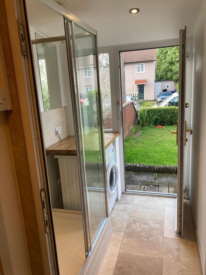Double Bed Self Contained Annexe 14B Is To The Right Of The Main House Apartman Salisbury Kültér fotó